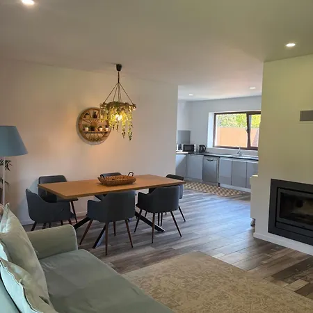 Lägenhet Casa D' Almeidas *